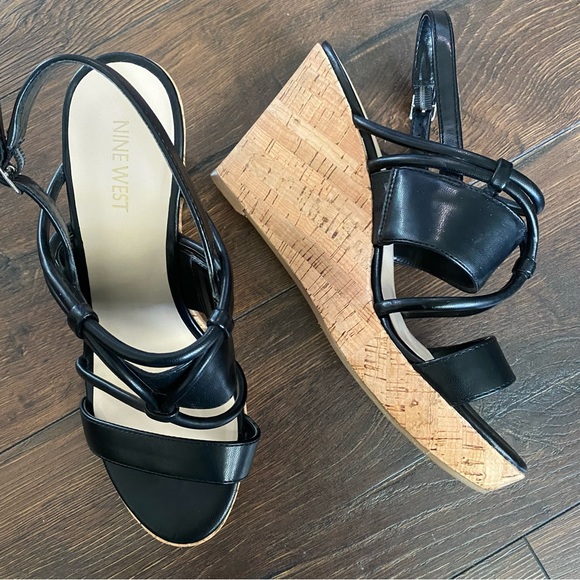 Nine West black wedge ankle strap 9.5 sandals - Picture 9 of 10